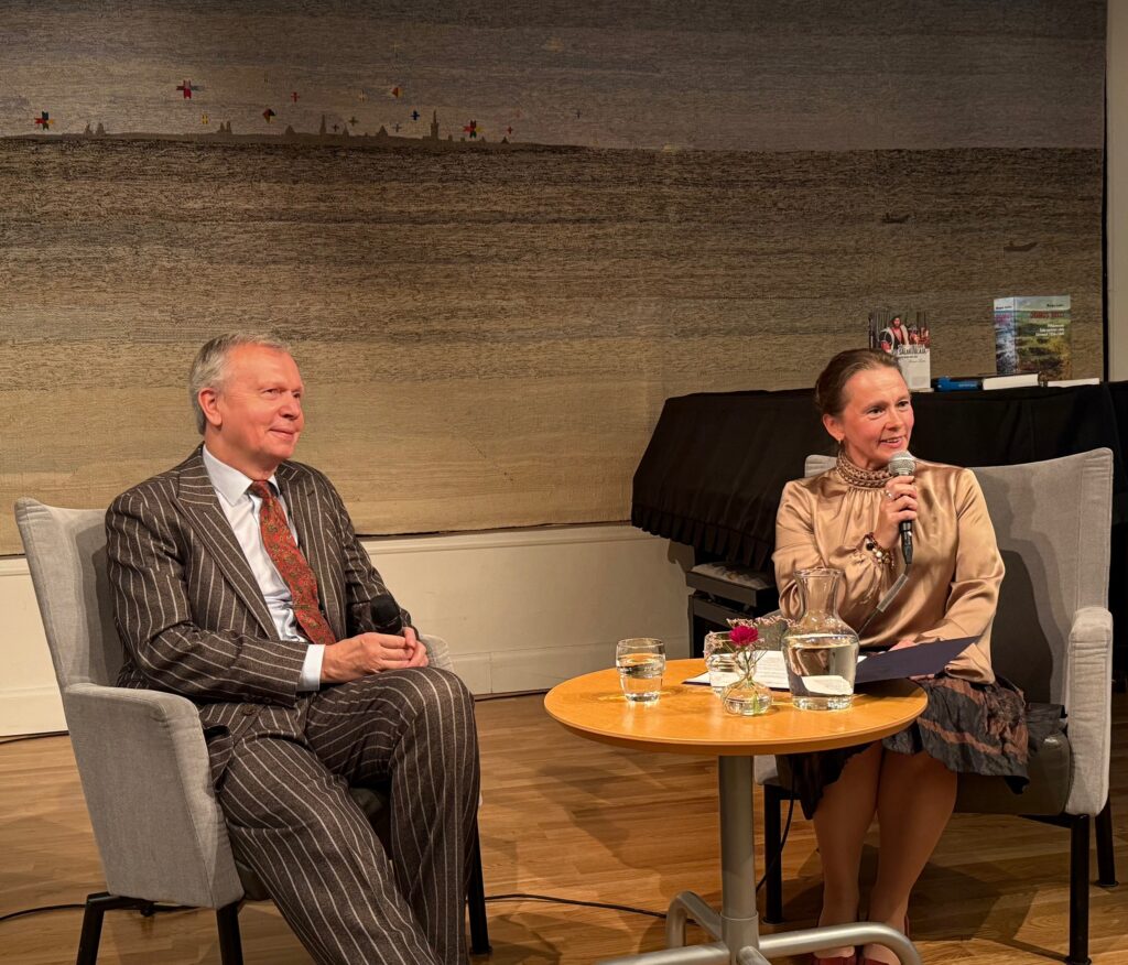 Suursaadik Margus Laidre ja õhtujuht Sirle Sööt