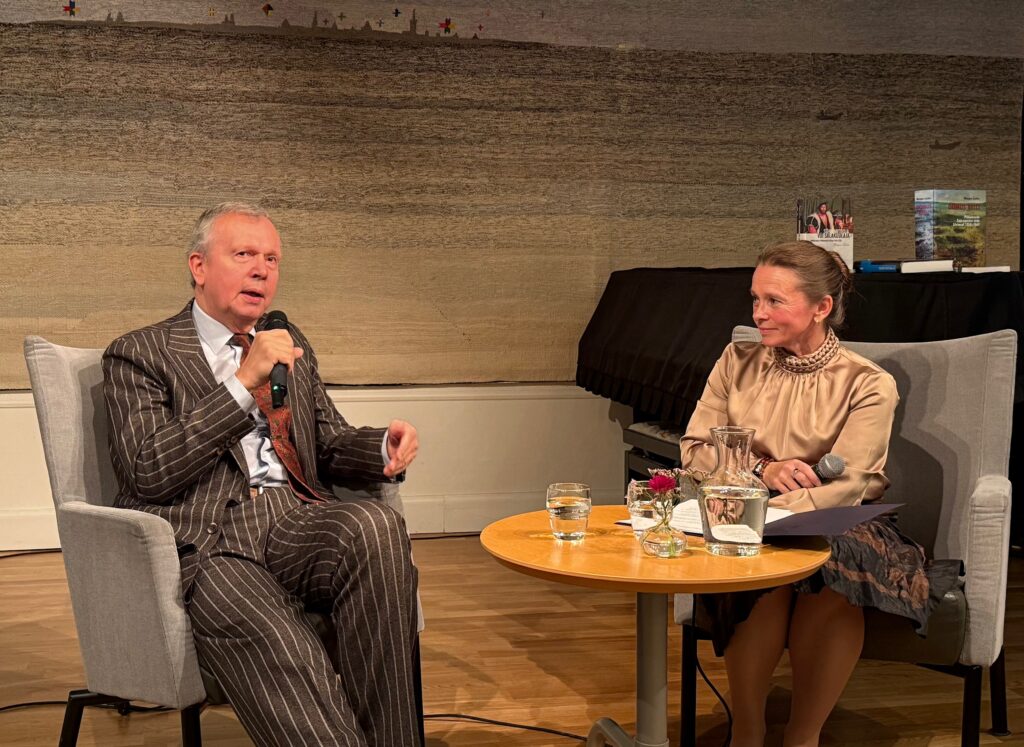 Ambassadören Margus Laidre, moderator Sirle Sööt